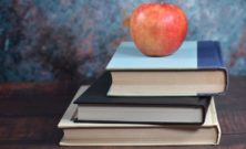 Book en vikar: Effektiv hjælp til skoler og institutioner
